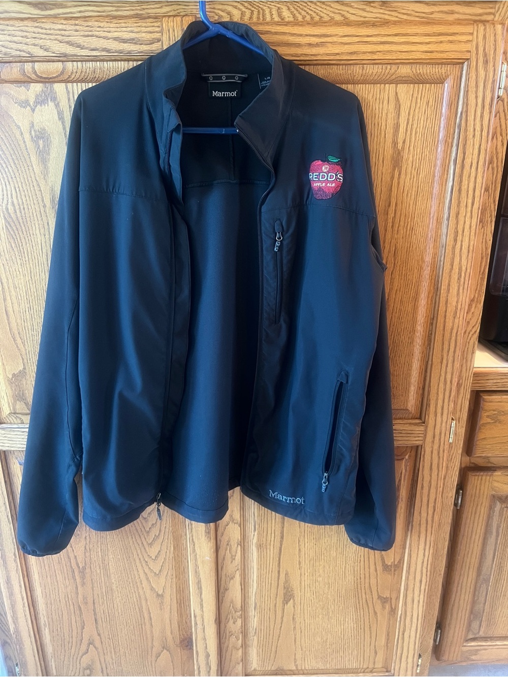 Marmot Men's Black Softshell Jacket with Redd Apple patch